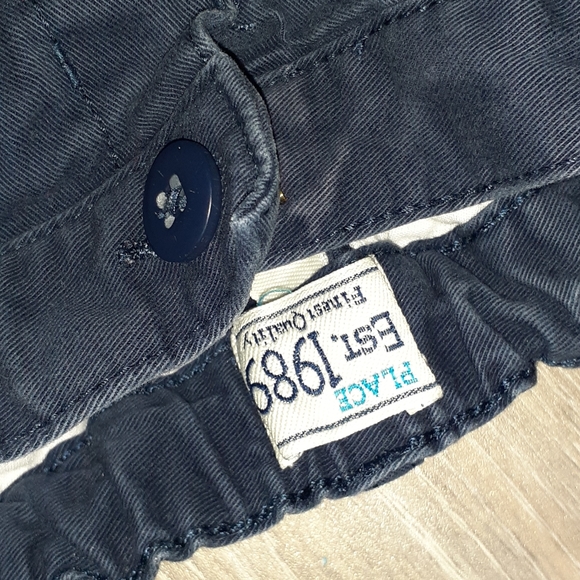 Children's place boys navy, patterned shorts-3t - Picture 2 of 4